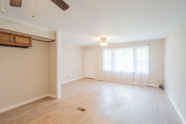 Building Photo - 1309 Ovoca Rd