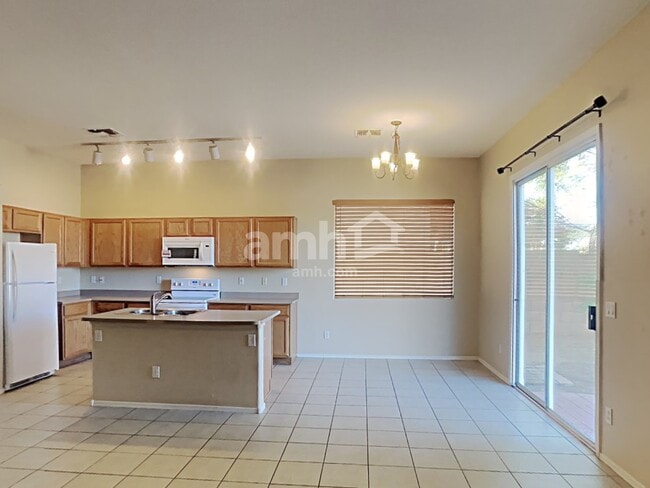 Foto del edificio - 13544 W Ironwood St