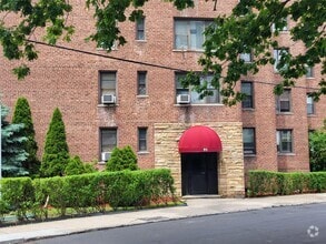 Building Photo - 95 Sedgwick Ave