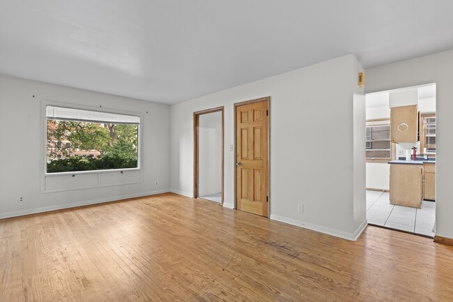 Building Photo - 3216 N Downer Ave