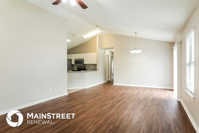 Building Photo - 2626 Malibu Cir