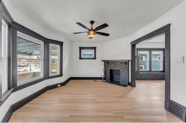 Foto del edificio - 246 E 156th St