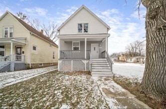 Building Photo - 1216 Park Ave