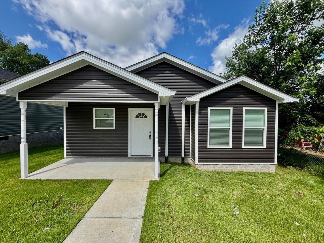 Foto principal - 71 Bluegrass Rd