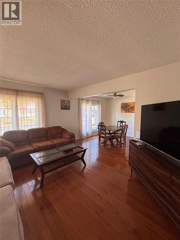 Building Photo - 1272 Willa Dr