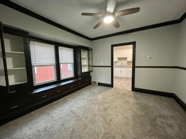 Building Photo - 2163 Chesterland Ave