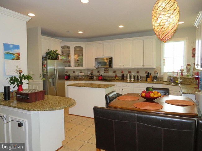 Building Photo - 5634 Tower Hill Cir