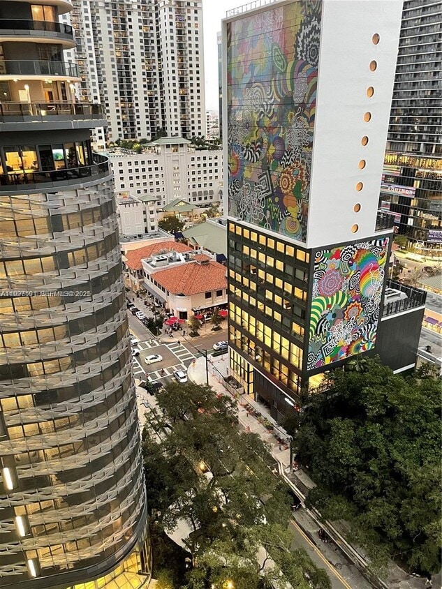 Foto del edificio - 1010 Brickell Ave