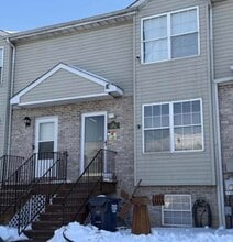 Building Photo - 511 Sally Ln