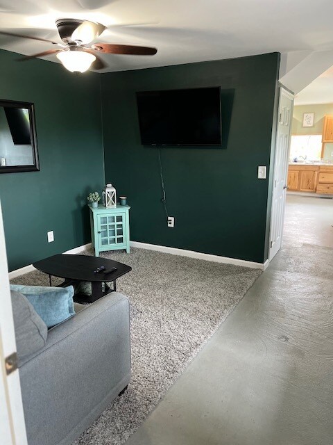 Foto del edificio - 14 Maplewood Rd