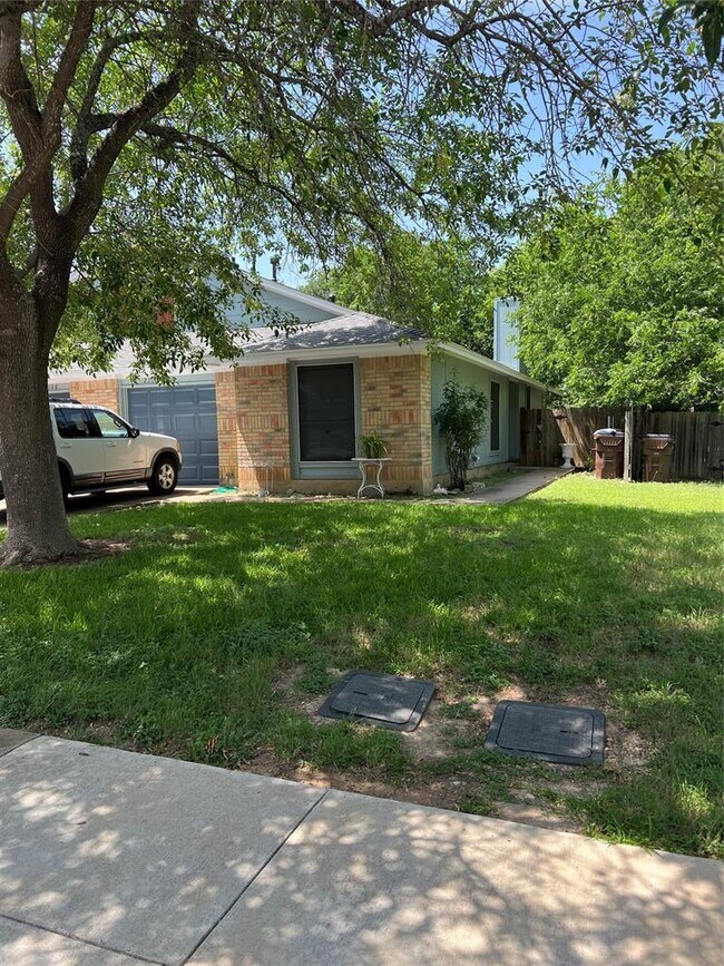 Foto del edificio - 2110 Redwing Way