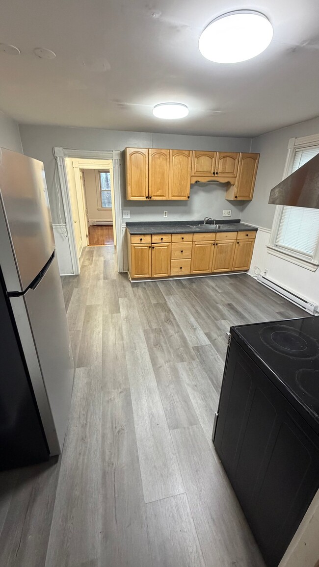 Building Photo - 22 Blake St