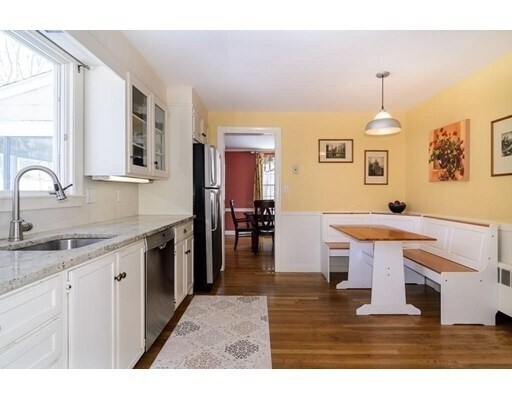 Foto del edificio - 27 Roberts Rd