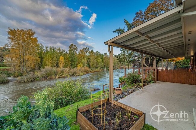 Building Photo - 2841 NE 2nd Ave