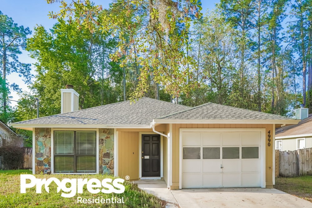 4990 Azure St, Jacksonville, FL 32258 House for Rent in Jacksonville