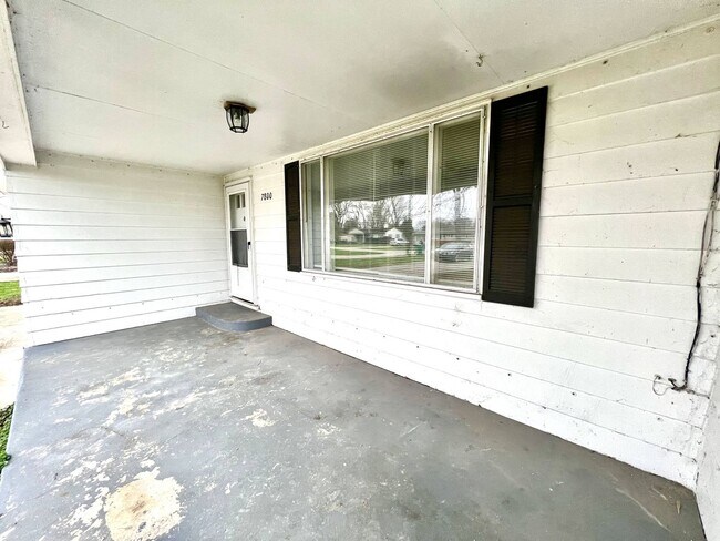 Photo - Lyn Drive Home