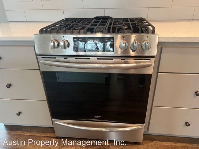 Foto del edificio - 4 br, 2.5 bath House - 764 NW 27th Street