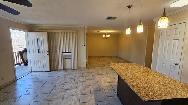 Foto del edificio - 170 Interstate Dr