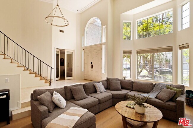 Foto del edificio - 5150 Bellaire Ave