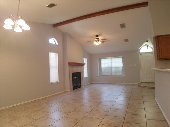 Building Photo - 8310 Los Ranchos Dr