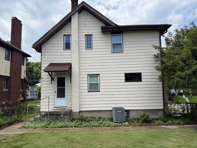 Building Photo - 3944 Marburg Ave