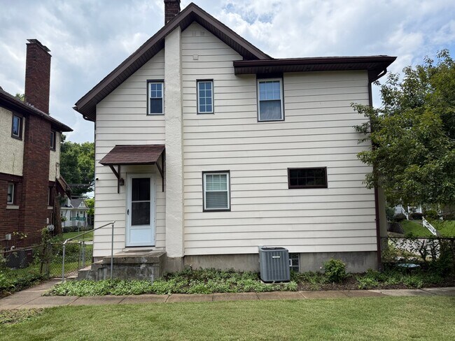 Foto del edificio - 3944 Marburg Ave