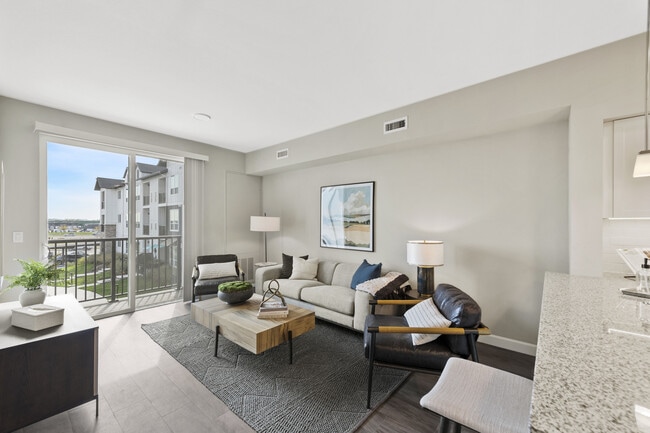 Foto del edificio - Avenida at Centerra 55+ Active Adult Apartment Homes