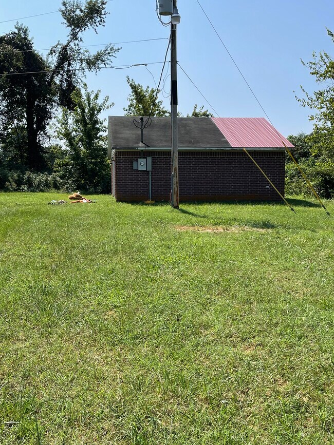 Building Photo - 2022 N 48th St