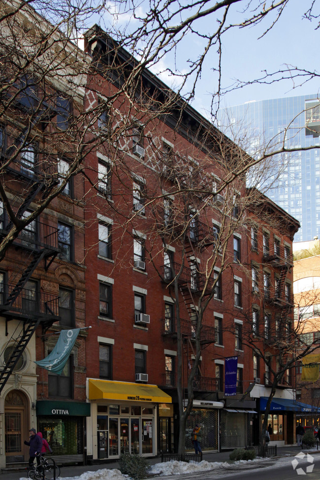 Building Photo - 194-198 Spring St