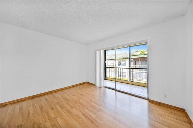 Building Photo - 4149 NW 90th Ave