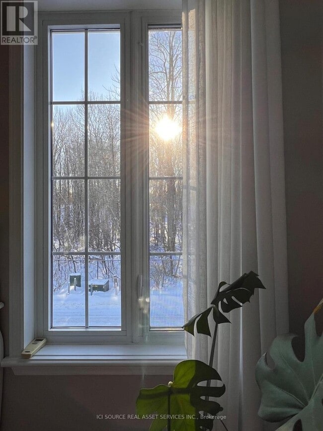 Photo du bâtiment - 127 Gladeview Private