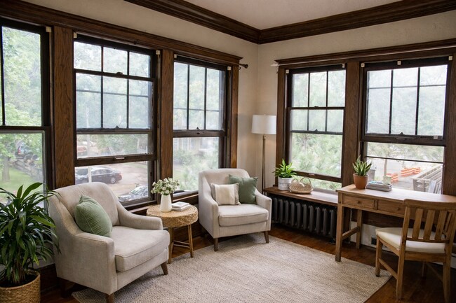 Foto del edificio - 417 11th Ave SE