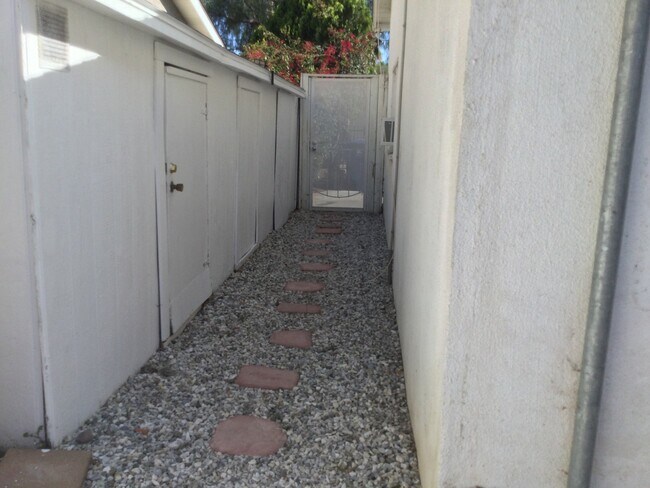 Foto del edificio - 20957 Community St