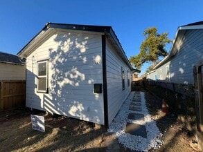 Building Photo - 7121 Avenue P