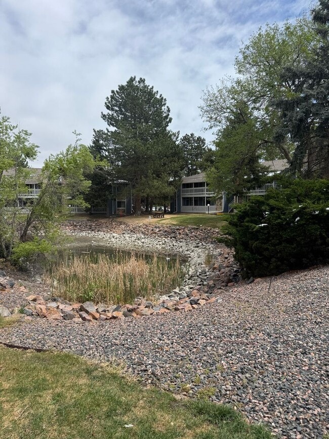 Photo - Spacious 2-bedroom Condo-Ground level!