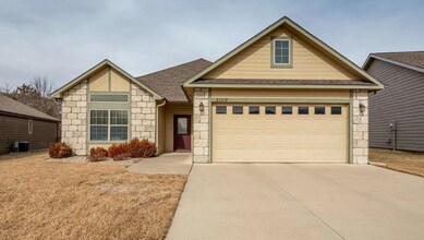 Building Photo - 2209 Buckner Dr