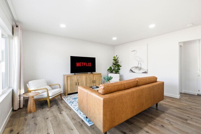 Building Photo - 1135 Florida St