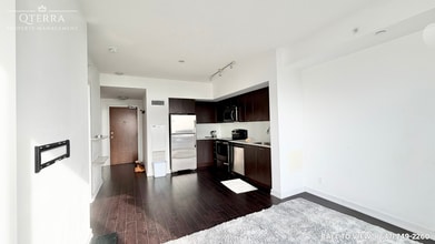 Building Photo - 2220 Lake Shore Blvd W