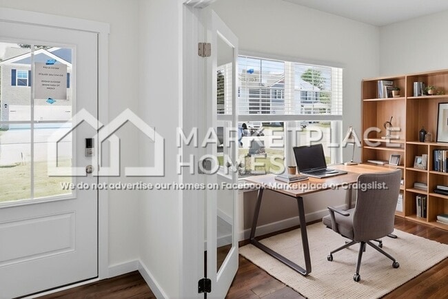Building Photo - 3220 Highline Dr
