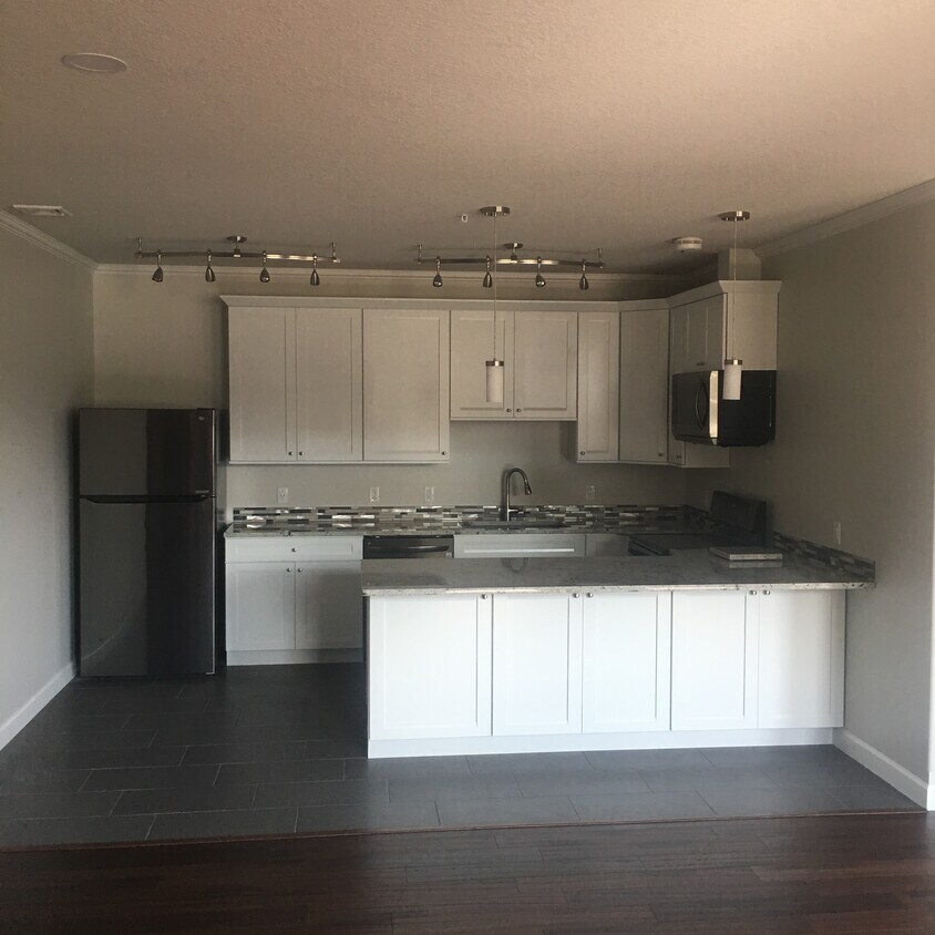 9 Chautauqua Pl Unit 3, Bradford, PA 16701 9 Chautauqua Pl Bradford, PA Apartments for Rent