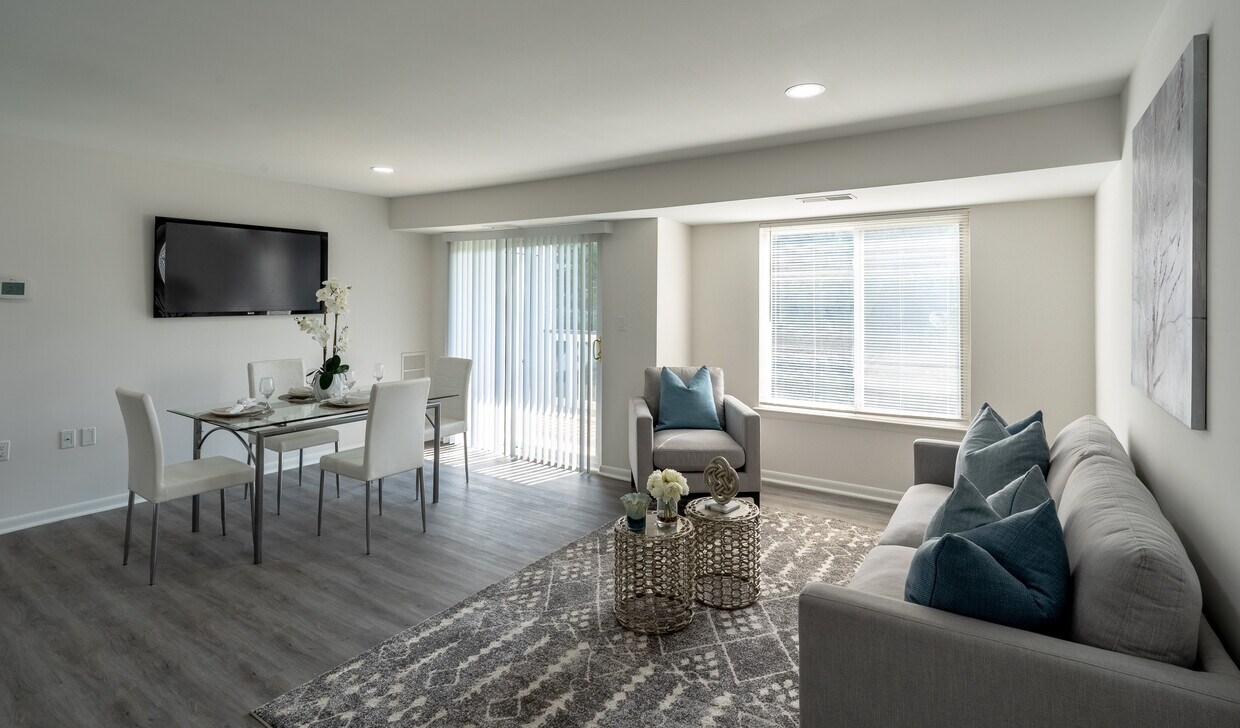 Ridgeview Apartments Rentals in Westminster at 800 S Burning Tree Dr