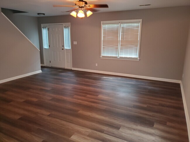 Building Photo - 2363 Bethabara Haven Dr