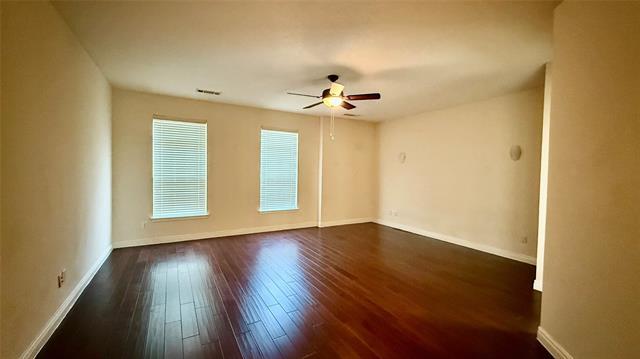 Foto del edificio - 1256 Logan Dr