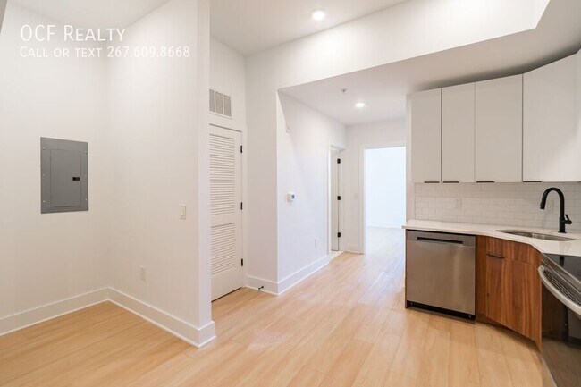 Foto del edificio - Two Bed University City Apartment