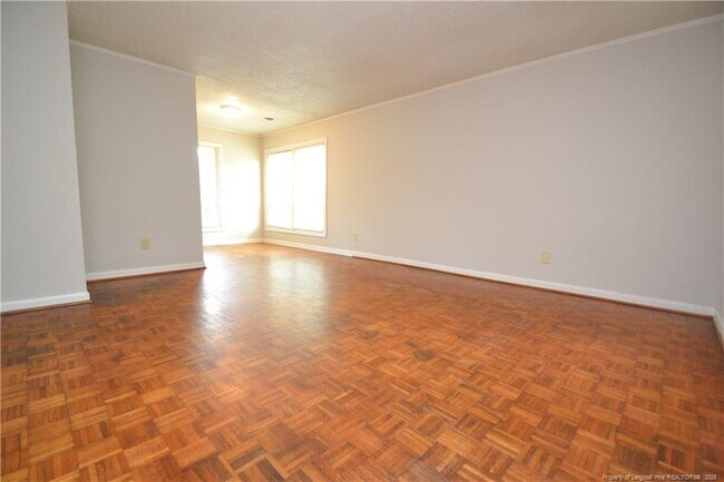 Foto del edificio - 2823 Croydon St