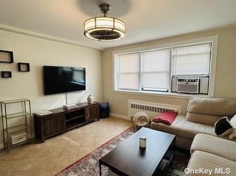 Foto del edificio - 302 E Broadway