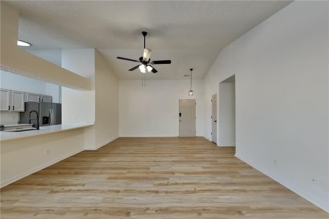 Foto del edificio - 3616 Hollyhock Way NW