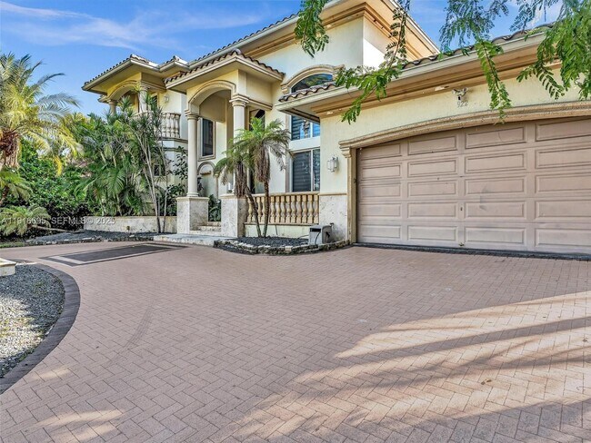 Building Photo - 922 Washington St