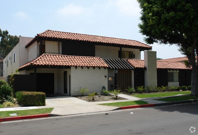 Building Photo - 16102 Malaga Ln