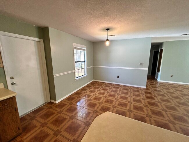 Foto del edificio - 305 Green Oak Dr